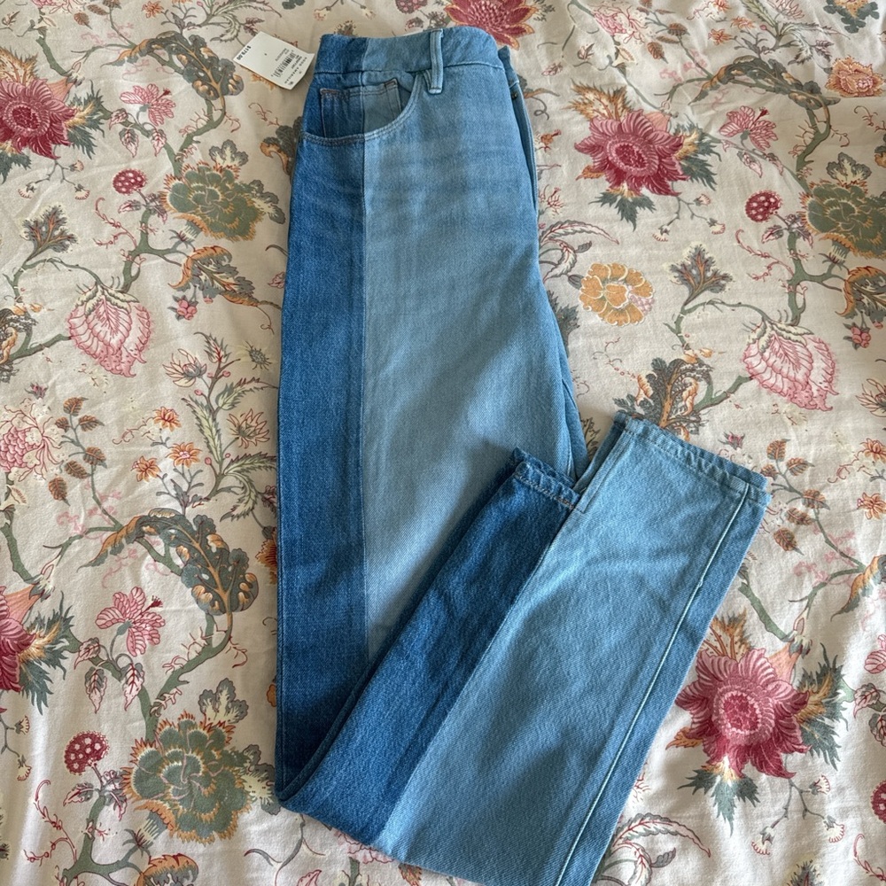 Good American Two-Tone Blue Straight Leg Jeans w/ cut out cuff detail